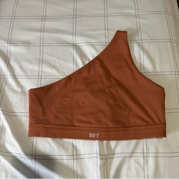 Set Active One-Shoulder Rust Sports Bra - Picture 1 of 1
